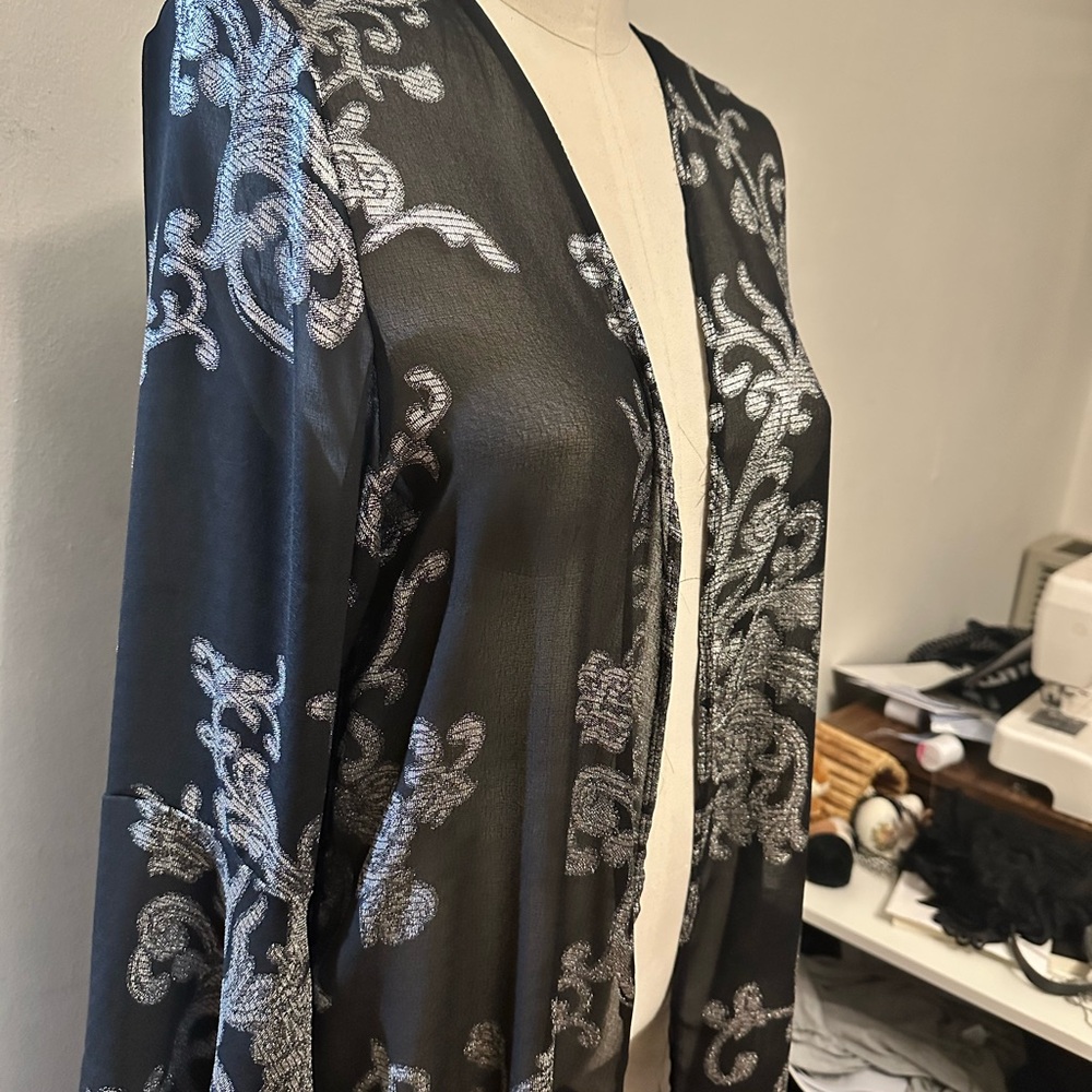 The Pretty Cult Arwen Goth Elegant Black and Silver Kimono